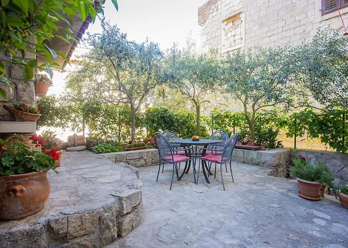 Old Town アパート スプリト