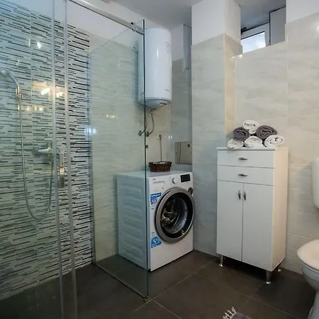 Old Town Apartman *